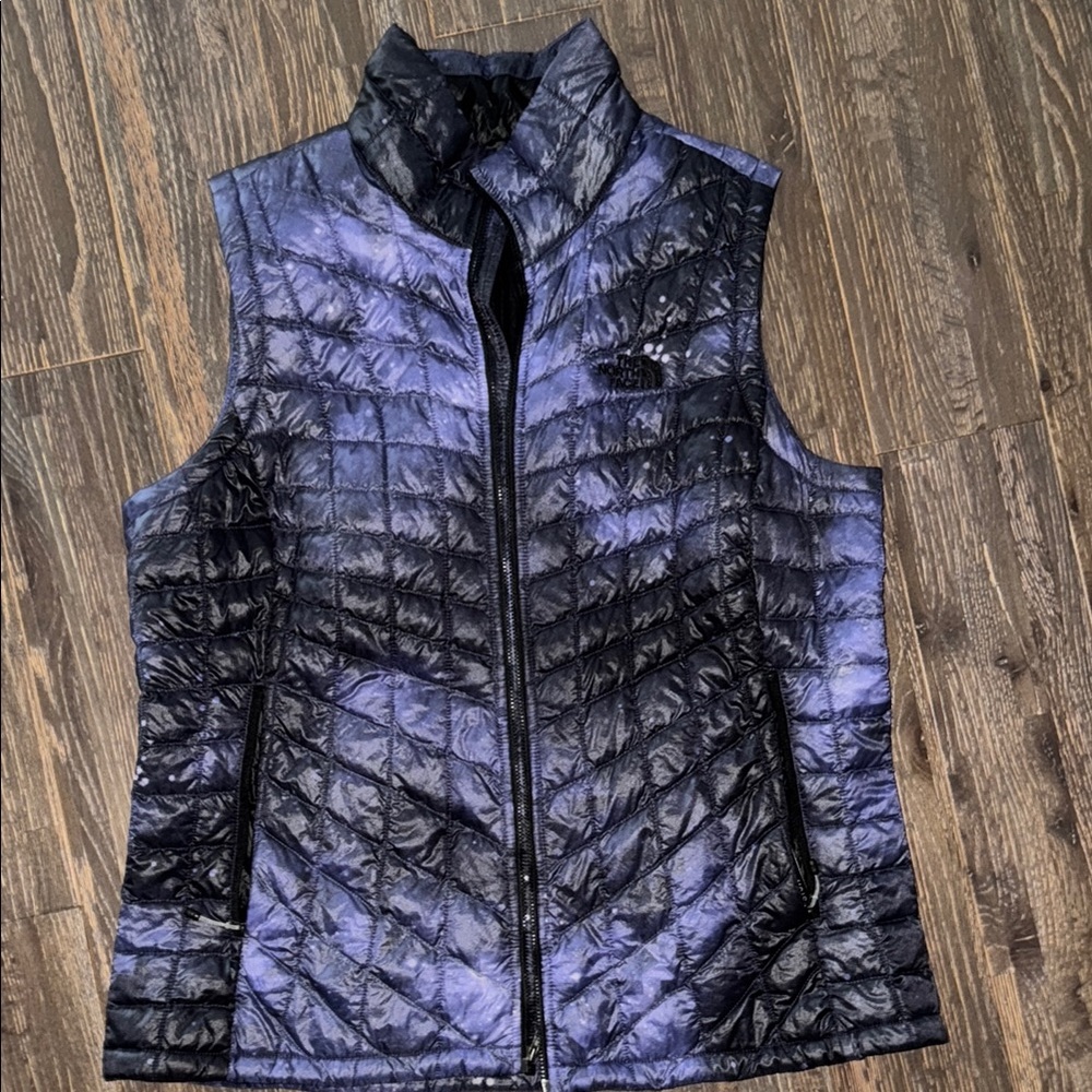 The North Face Women's Black and Purple Quilted Vest